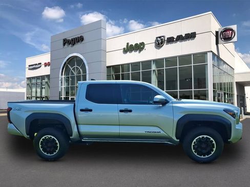 Used 2024 Toyota Tacoma TRD Off-Road AWD/4WD image 2