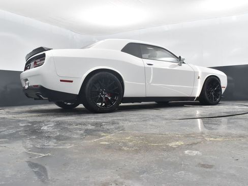 Used 2018 Dodge Challenger R/T Scat Pack w/ Dynamics Package image 42