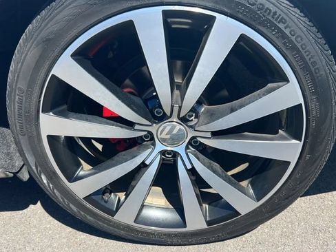 Used 2018 Volkswagen Passat 3.6 FWD image 12