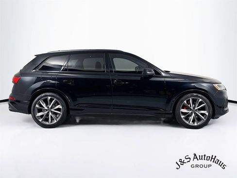 Used 2023 Audi SQ7 Premium Plus w/ Executive Package image 8