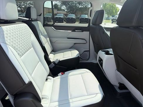 Used 2026 GMC Acadia Denali w/ Super Cruise Package AWD/4WD image 13