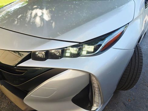 Used 2018 Toyota Prius Prime Premium image 42