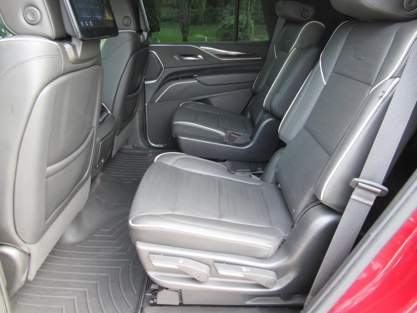 Used 2023 Cadillac Escalade Premium Luxury w/ LPO, Radiant Package AWD/4WD image 37