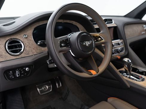 Certified 2023 Bentley Bentayga AWD/4WD image 14