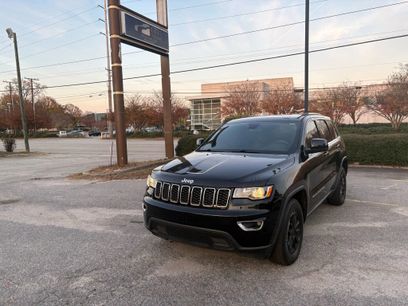 Used 2019 Jeep Grand Cherokee Laredo