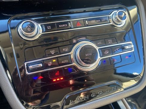 Used 2022 Lincoln Corsair AWD w/ Equipment Group 101A image 19