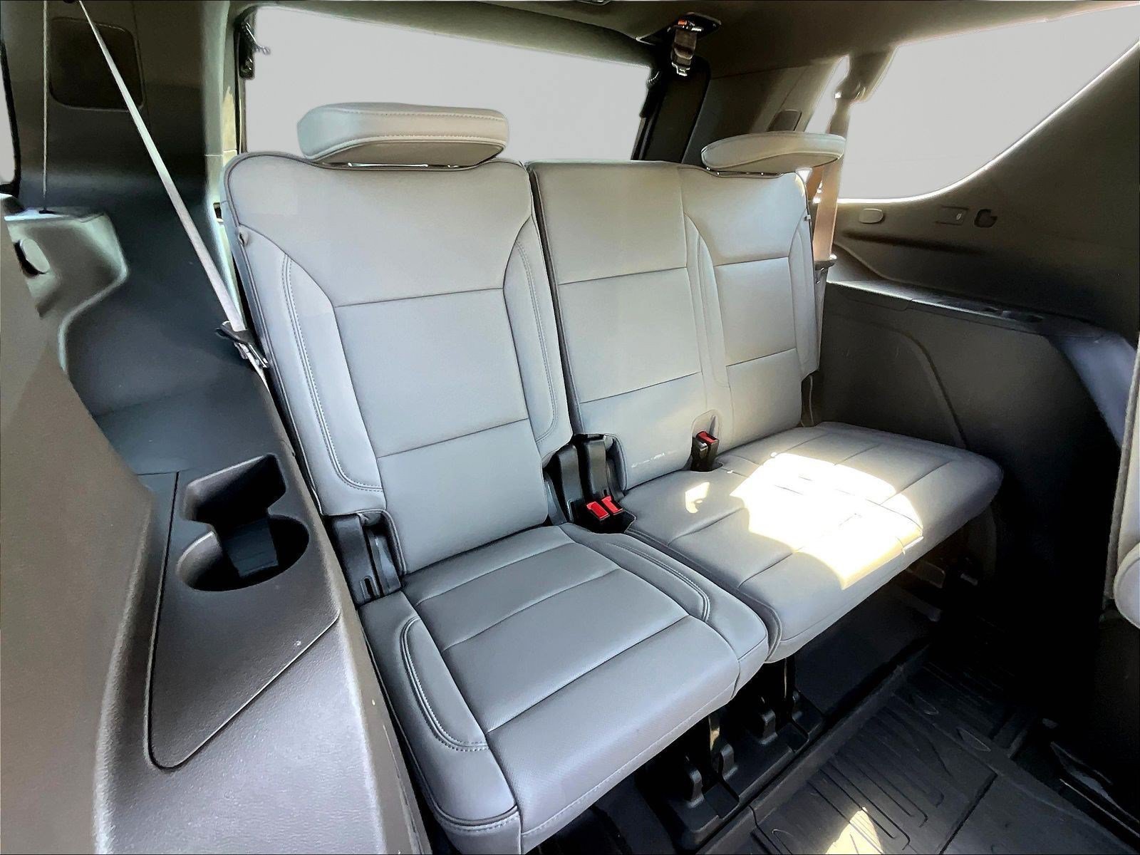 Used 2026 GMC Yukon Elevation w/ Elevation Premium Package AWD/4WD image 26