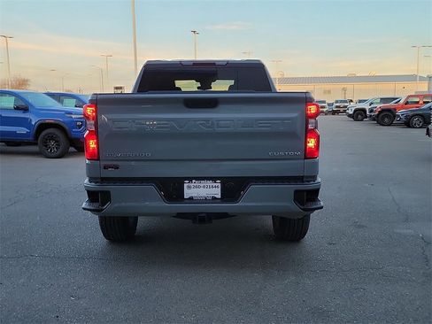 Used 2024 Chevrolet Silverado 1500 Custom image 9