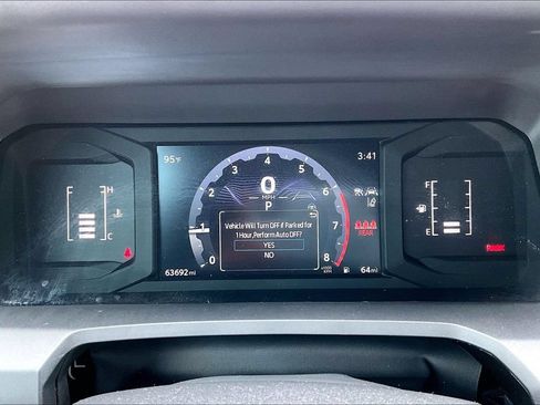 Used 2025 Toyota Tacoma SR5 AWD/4WD image 17