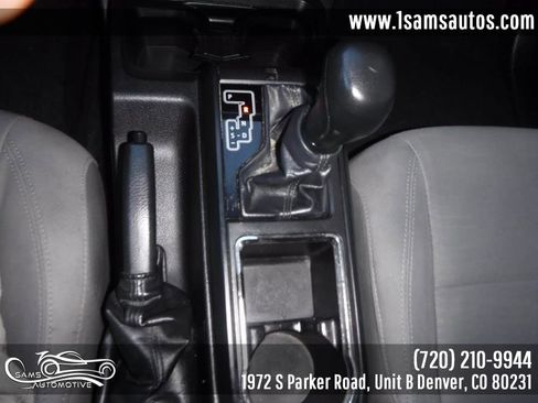 Used 2016 Toyota Tacoma SR image 13