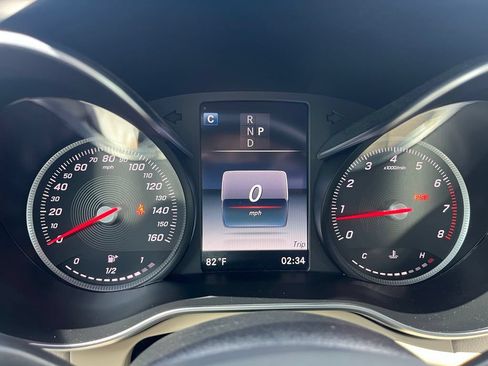Used 2018 Mercedes-Benz C 300 4MATIC Sedan image 36
