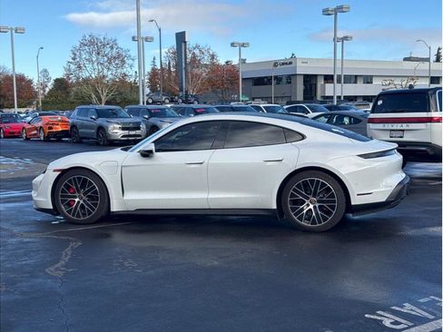 Used 2020 Porsche Taycan 4S image 8