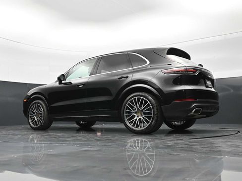 Certified 2021 Porsche Cayenne AWD/4WD image 36