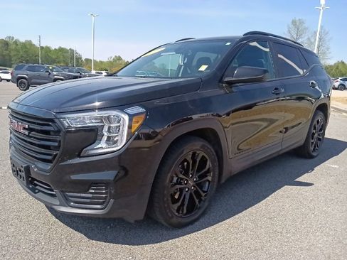 Used 2022 GMC Terrain SLE w/ Elevation Edition FWD image 7