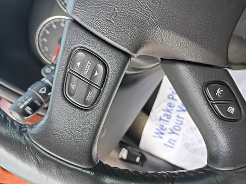 Used 2006 GMC Envoy SLT AWD/4WD image 13