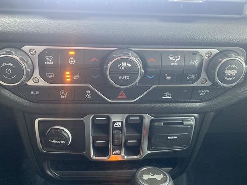 New 2026 Jeep Wrangler Sport S image 9