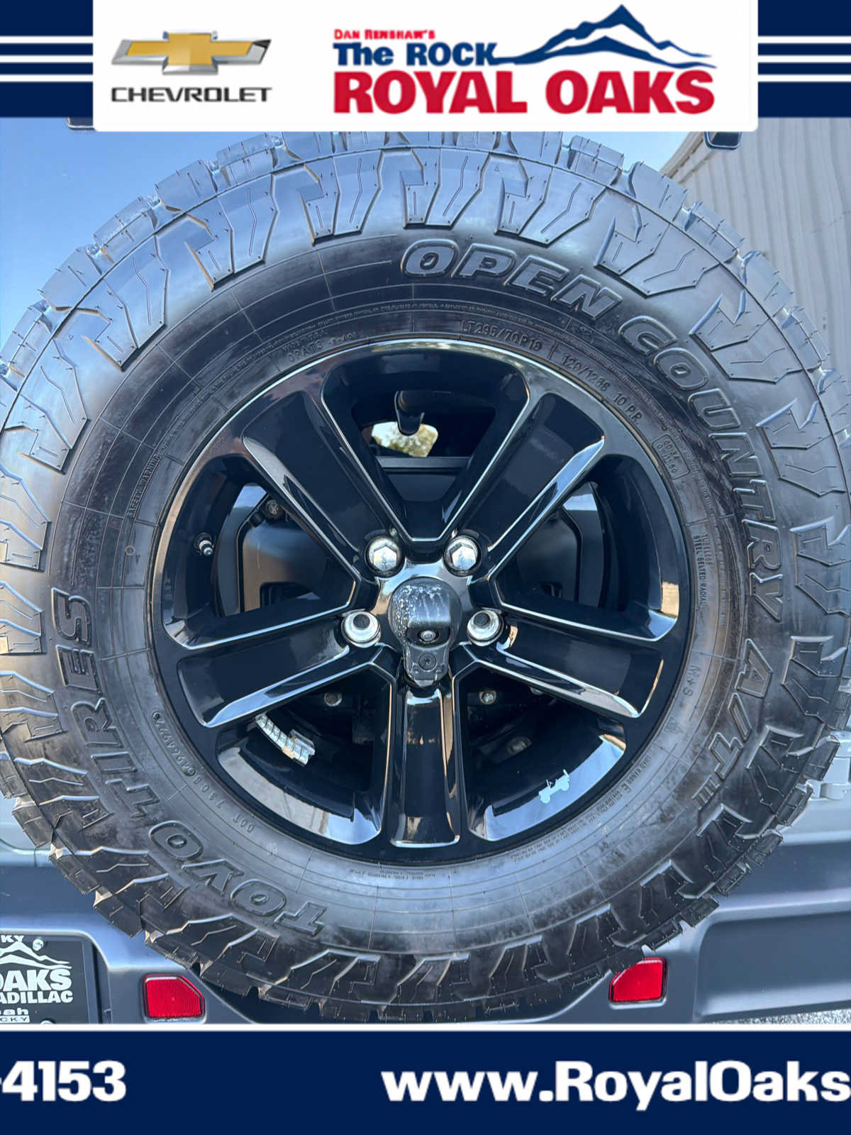 Used 2020 Jeep Wrangler Unlimited Sahara AWD/4WD image 11