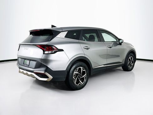 Used 2025 Kia Sportage LX FWD image 9
