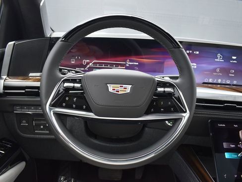 Certified 2026 Cadillac Escalade Platinum Sport w/ LPO, ONYX Package image 14