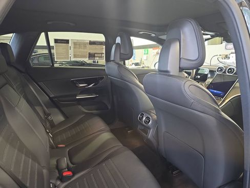 Used 2026 Mercedes-Benz GLC 300 image 13