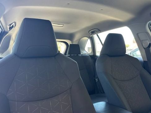 Used 2024 Toyota RAV4 XLE FWD image 17