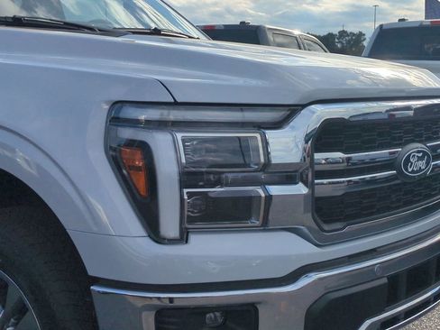 New 2025 Ford F150 Lariat w/ Equipment Group 501A Mid image 9