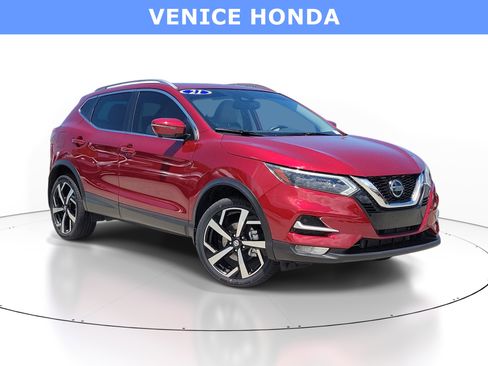 Used 2021 Nissan Rogue Sport SL w/ Premium Package FWD image 1