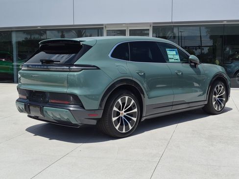 New 2026 Porsche Cayenne S AWD/4WD image 8