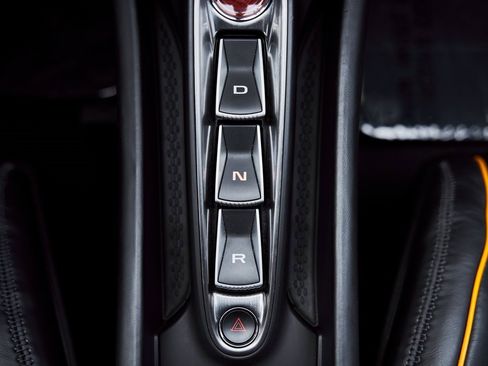 Used 2023 McLaren Artura image 59