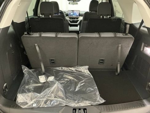 New 2026 Ford Explorer Active AWD/4WD image 17