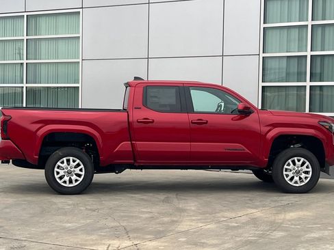 New 2025 Toyota Tacoma SR5 image 3