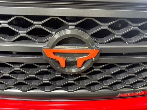 Used 2021 Nissan Titan PRO-4X w/ Off Road Protection Package image 9