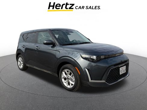 Used 2025 Kia Soul LX w/ LX Technology Package image 1