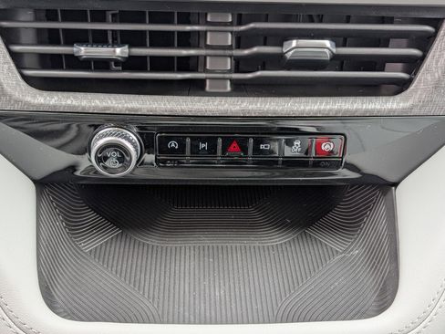 New 2026 Ford Explorer Platinum w/ LUX Leather Package image 28