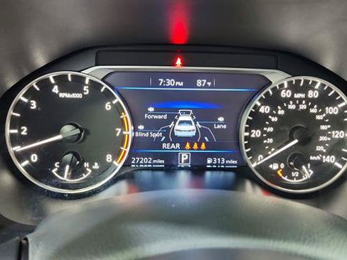 Certified 2025 Nissan Altima 2.5 SR FWD image 14