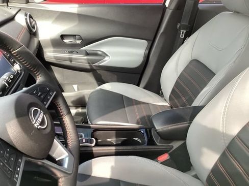 Used 2023 Nissan Kicks SR w/ SR Premium Package FWD image 13