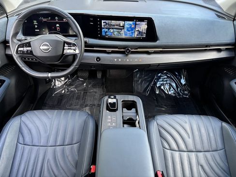 Used 2024 Nissan Ariya AWD image 22