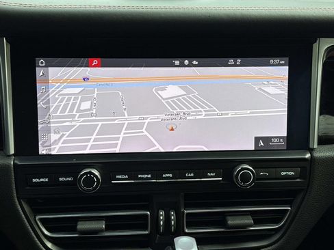 Used 2020 Porsche Macan AWD/4WD image 27