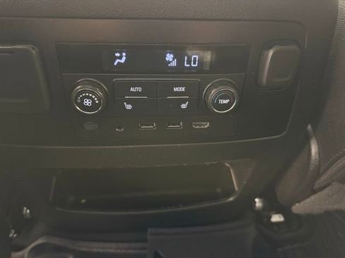 Used 2020 Chevrolet Tahoe Premier image 12