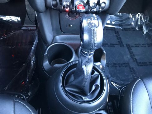 Used 2019 MINI Cooper Convertible image 34