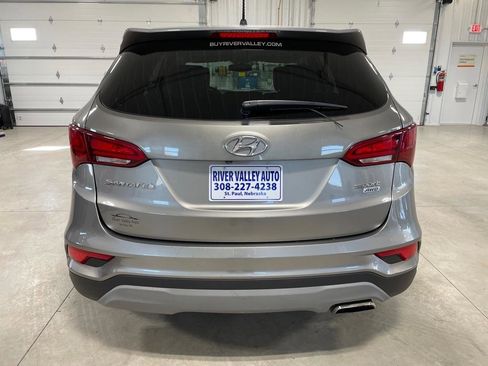 Used 2018 Hyundai Santa Fe Sport image 6
