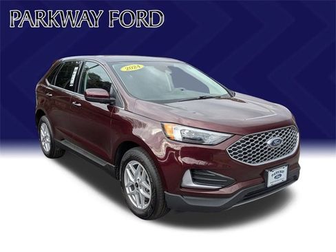 Used 2024 Ford Edge SEL image 3