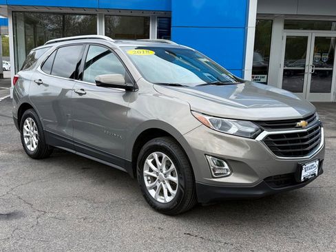 Used 2018 Chevrolet Equinox LT AWD/4WD image 3
