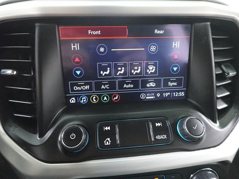 Used 2023 GMC Acadia SLT image 19