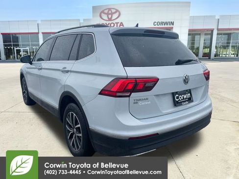 Used 2018 Volkswagen Tiguan SE FWD image 3