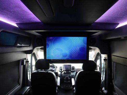 Used 2023 RAM ProMaster 2500 w/ Premium Convenience Group (B) FWD image 5
