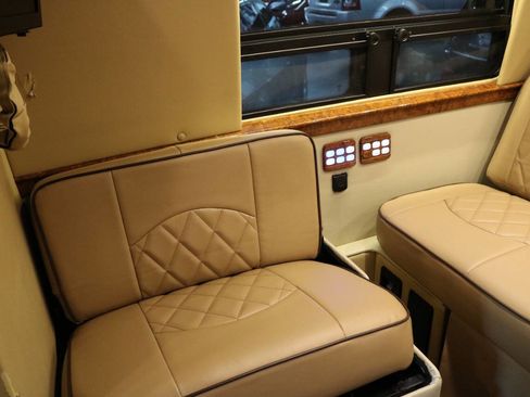 Used 2015 Mercedes-Benz Sprinter 3500 image 74