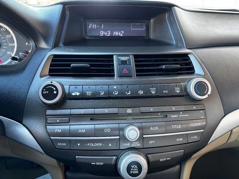 Used 2011 Honda Accord LX image 17