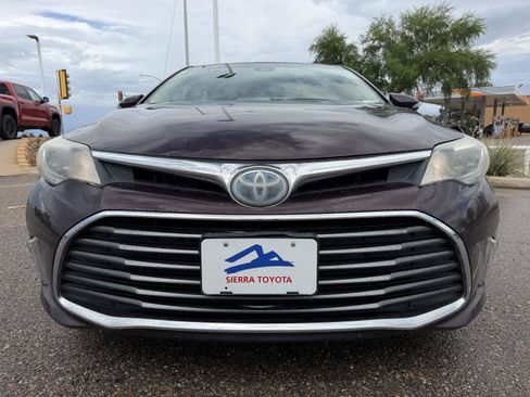 Used 2018 Toyota Avalon XLE Premium w/ All Weather Liner Package FWD image 8
