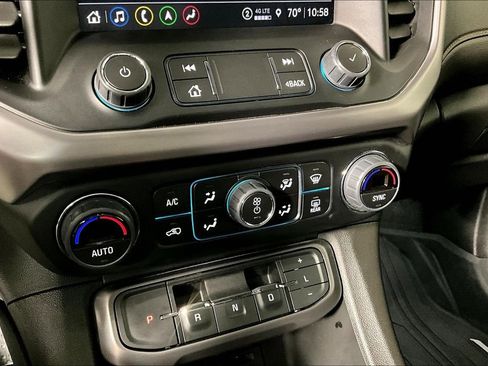 Used 2023 GMC Acadia AT4 w/ Technology Package image 33